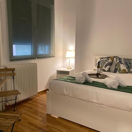 Elia Modern Apartment Atenas Exterior foto
